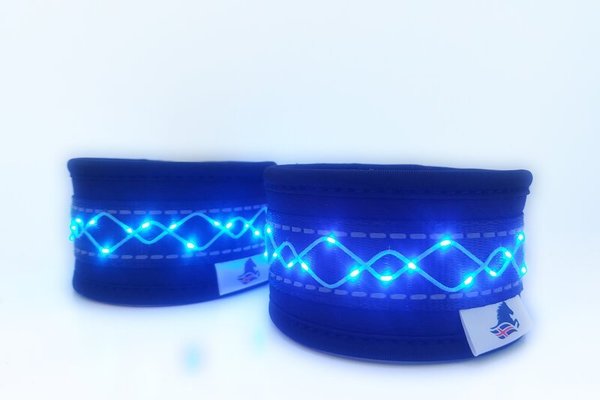 "SKYGGNI" Leuchtbandagen Paar für dunkle Wintertage LED von Ís Knapar